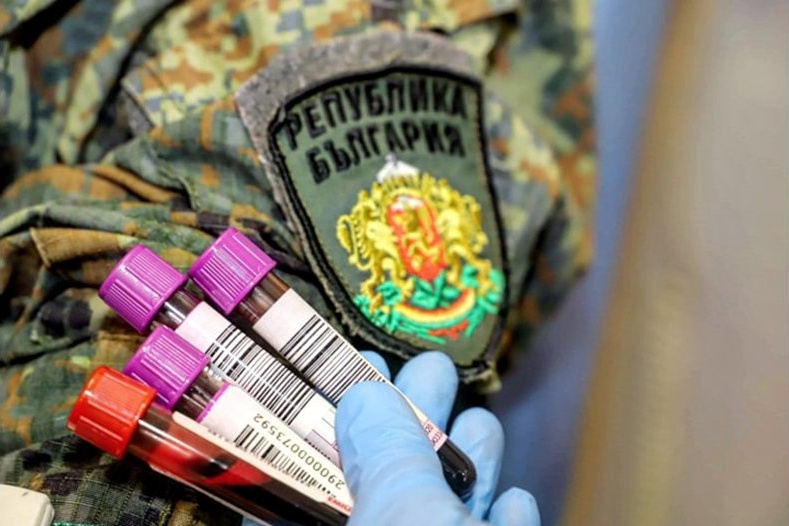 Хиляди военни даряват кръв за ВМА в навечерието на 6 май