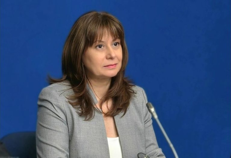 Омбудсманът Велислава Делчева настоя за спешни реформи пред 52-рото Народно събрание Омбудсманът Велислава Делчева настоя за спешни реформи пред 52-рото Народно събрание