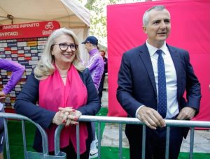 София става център на Giro d'Italia с мащабни велошествия и легендарни шампиони