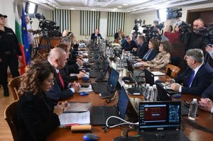 До месец Пленумът на ВСС избира нов временен шеф на ВАС и и.ф. главен прокурор