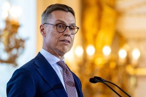 Президентът на Финландия Александър Стуб призова за пряк диалог между Европа и Русия