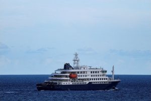 Десет нови британци от круизния кораб „Хондиус“ влизат под карантина заради хантавирус