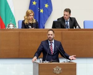 Петър Витанов: Затваряме вътрешния двор на парламента за колите на депутатите