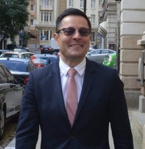 Александър Пулев поздрави Дара за победата и изрази подкрепата на правителството за българските таланти