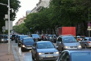 Нови помощи за транспорт и горива: Държавата подготвя облекчения за работещите бедни