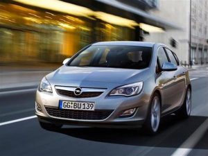 Шофьор на Opel Astra получи глоба за 696 км/ч: 8 години съдебна битка в Белгия