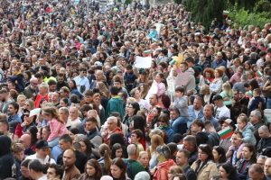 Готова ли е БПЦ да се откаже от парите на "сатанистите"?