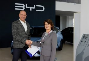 Клиентите на BYD в България получават преференциални застраховки от Евроинс