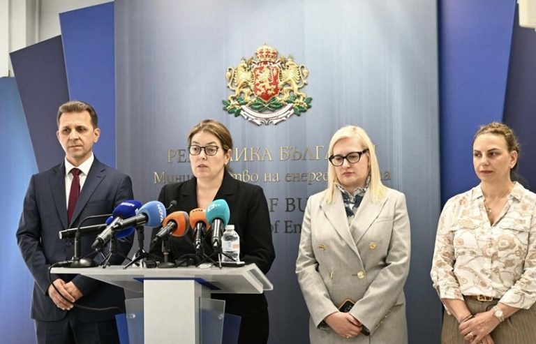 Министър Ива Петрова смени ръководството на БЕХ и назначи Андрей Живков