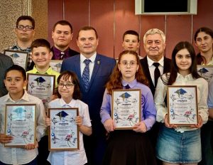 Кметът на Русе отличи 39 изявени ученици в навечерието на 24 май