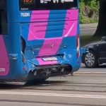 Безпилотен автобус катастрофира в Гьотеборг час след старта на превозите