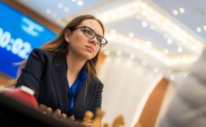 Нургюл Салимова спечели българското дерби срещу Белослава Кръстева в Батуми
