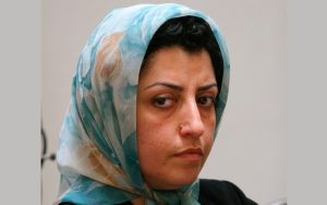 Иранската нобелова лауреатка Наргес Мохамади е изписана от болница в Техеран