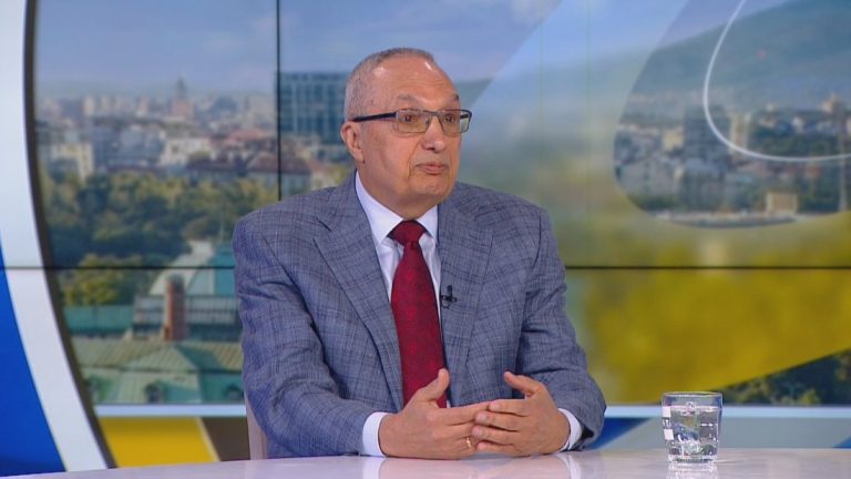 Иван Костов посочи Андрей Гюров като кандидат за президент на демократичната общност Иван Костов посочи Андрей Гюров като кандидат за президент на демократичната общност