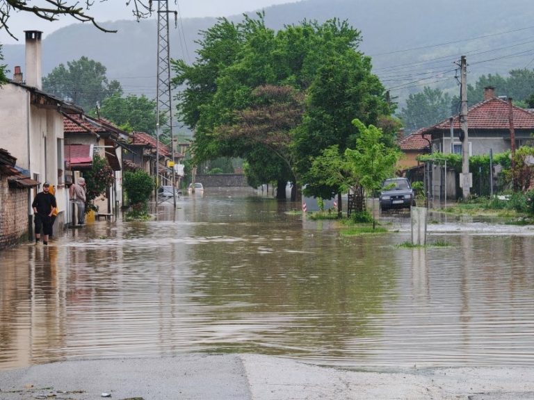 Отмениха бедственото положение в Габрово след проливните дъждове Отмениха бедственото положение в Габрово след проливните дъждове