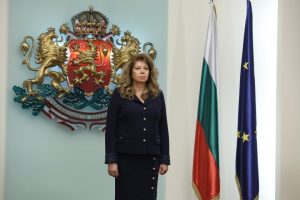 Президентът Илияна Йотова стартира процедурата за избор на нов състав на ЦИК