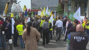 Протест на земеделци в Страсбург заради високите цени на торовете