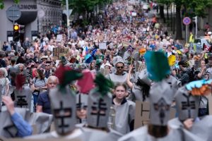 Мащабен протест в Прага в подкрепа на чешките обществени медии