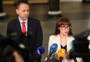 Разкриха мащабна схема за потребителски кредити чрез неистински лични карти