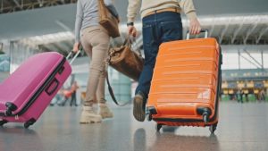 Туроператори отчитат спад на резервациите с до 25% заради войната в Иран
