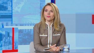 Външният министър Велислава Петрова: Дефицитът ще бъде по-висок от очакваните 3 процента