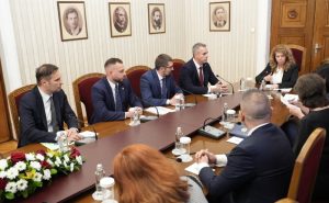 "Възраждане" пред президента: България тръгва по дълговата спирала, нужни са разговори за връщане на българския лев