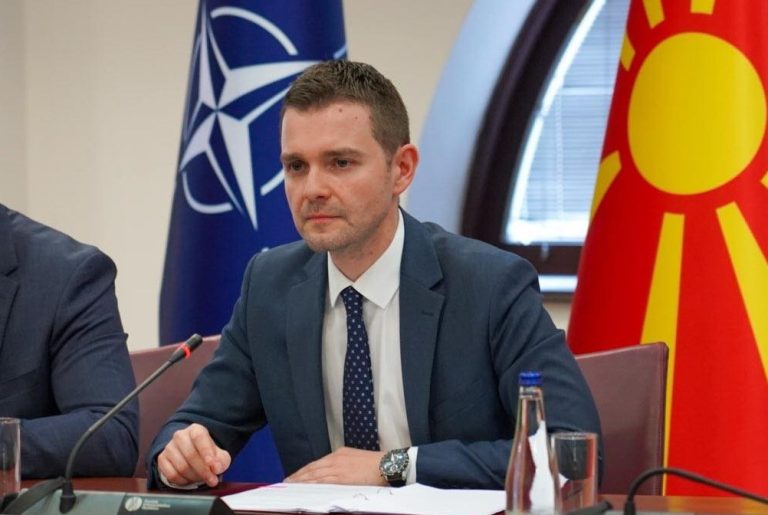 Северна Македония отказва промени в конституцията поради липса на доверие към България