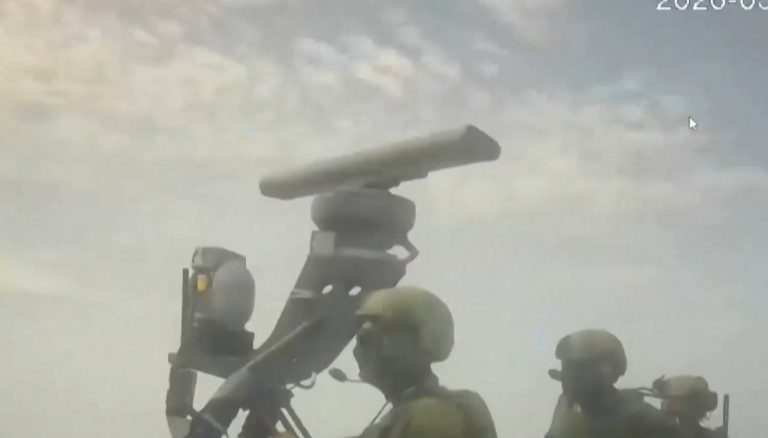 Израелски военноморски сили спряха международна флотилия с хуманитарна помощ за Газа