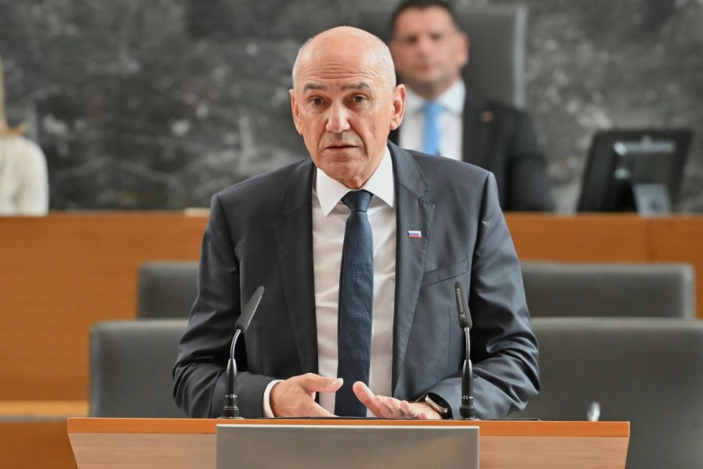 Лидерът на десницата Янез Янша е новият премиер на Словения