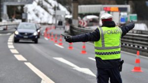 Протест в Австрия блокира ключова европейска магистрала през прохода Бренер