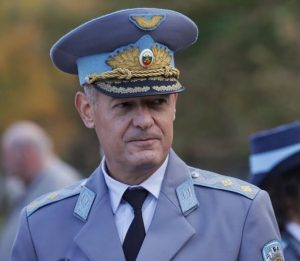 Генерал Русев: Некомпетентни лица и НПО нямат морално право да диктуват във ВВС