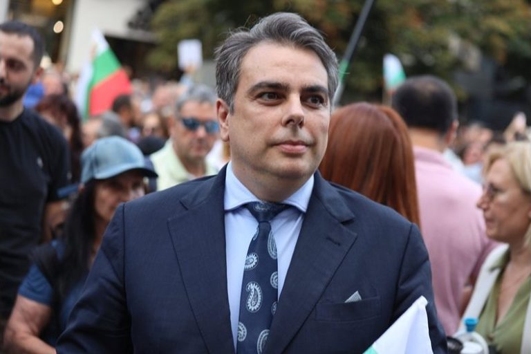 Асен Василев: Бюджетът е въпрос на приоритети, а не на счетоводни сметки