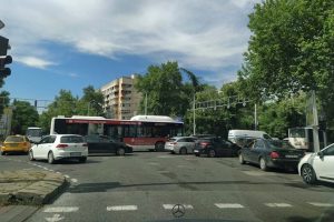 Катастрофа блокира ключово кръстовище в центъра на Пловдив