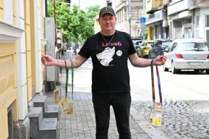 Едуард Папазян заминава за седмото си световно, Румен Пайташев представя историята на мондиалите