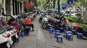 Властите в Ханой започват мащабно „прочистване“ на тротоарите: Краят на една градска ера?