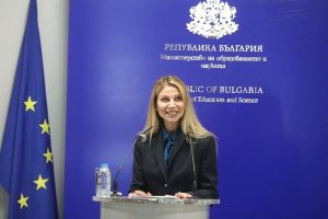 100 нулирани работи на матурата по БЕЛ заради сходно съдържание