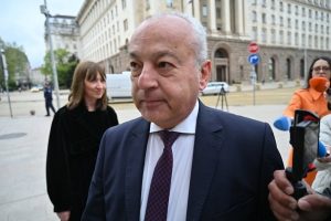 Гълъб Донев: Запазваме плоския данък и не планираме увеличение на данъците