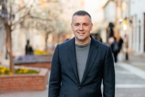 Христо Петров изиска информация от ЕС за блокираната монета с българската азбука