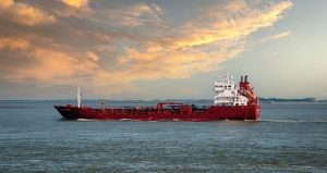 Делхи привика американски дипломат след смъртоносни удари по кораби с индийски екипаж