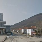 Монтираха соларна пейка за зареждане на телефони в центъра на Чипровци