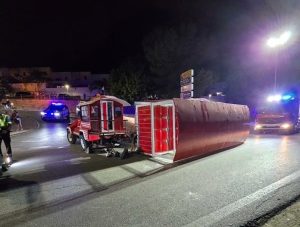 Туристическо влакче се обърна в Испания: 18 души са ранени в Картама