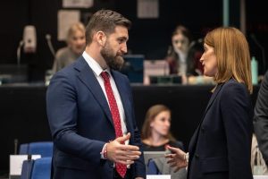 ЕС въвежда нови правила за самолетните билети: Край на скритите такси и по-голяма защита за пътниците
