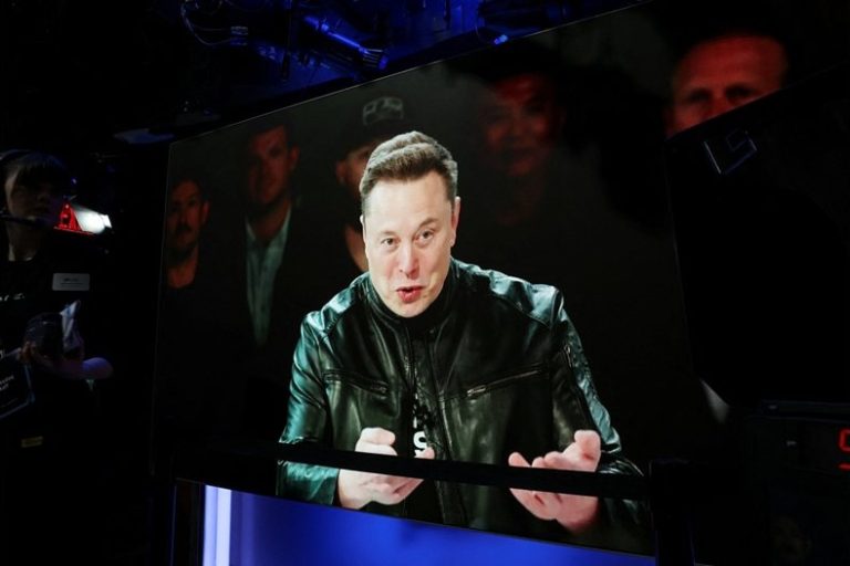 Ще продължи ли полетът на акциите на SpaceX на Мъск?