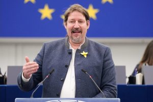 Скопие пробва да премахне общата история като условие за място в Европа