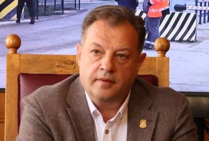 Кметове към държавата: Намерете пари за разкопаните улици, хората не могат да чакат