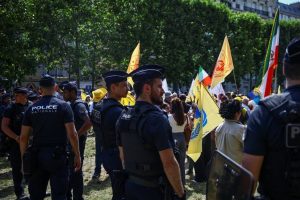 20 души са арестувани в Париж на митинг срещу екзекуциите в Иран