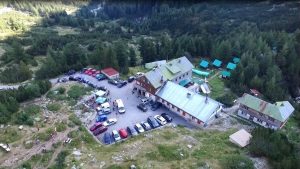 Мащабна акция в Пирин: Издирват млада жена с куче в района на връх Вихрен