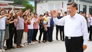 КМГ: Си Дзинпин следва заветите на баща си за безрезервна служба на народа