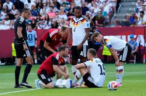 Удар по Германия! Нико Шлотербек е аут до края на световното първенство