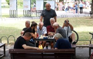 Пенсиите на военни и полицаи надхвърлиха средните в страната с 423 евро